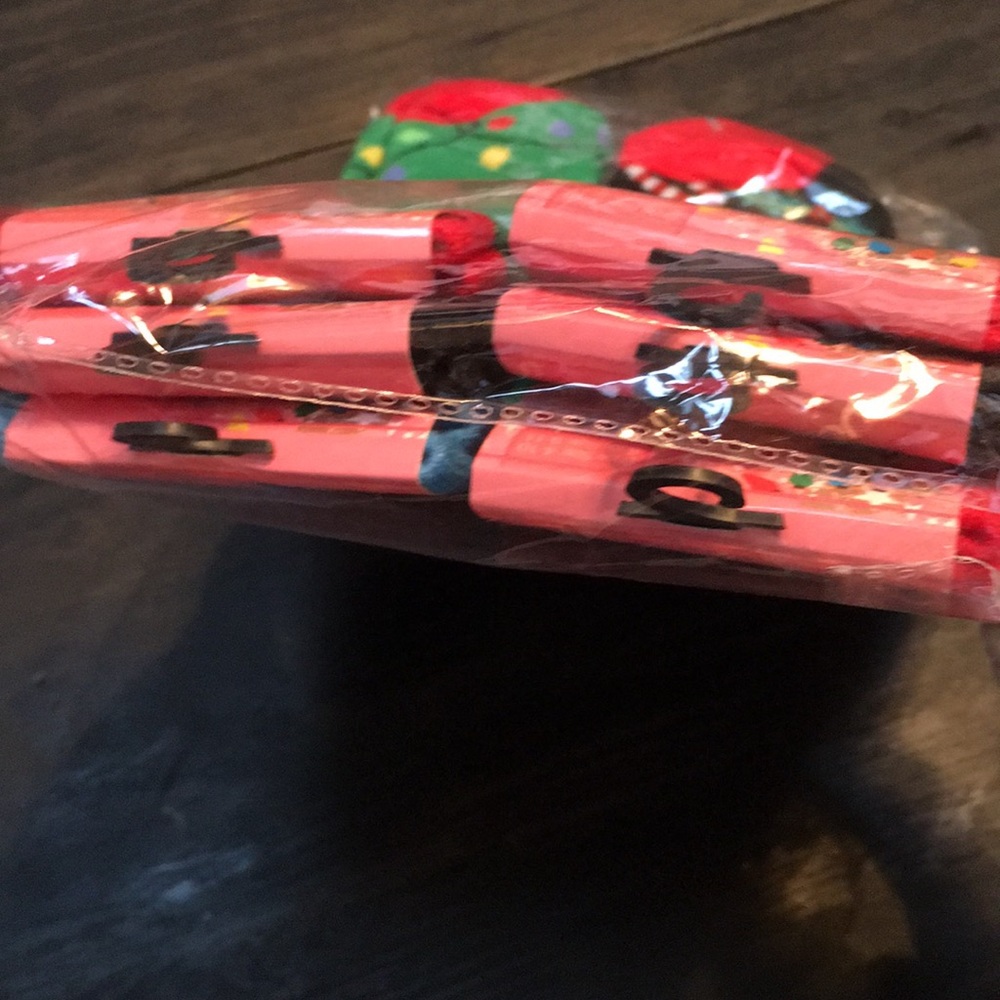 6 pack Ladies Christmas Crew Socks - Picture 3 of 5